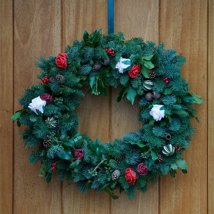 What Size Christmas Wreath Do I Need?